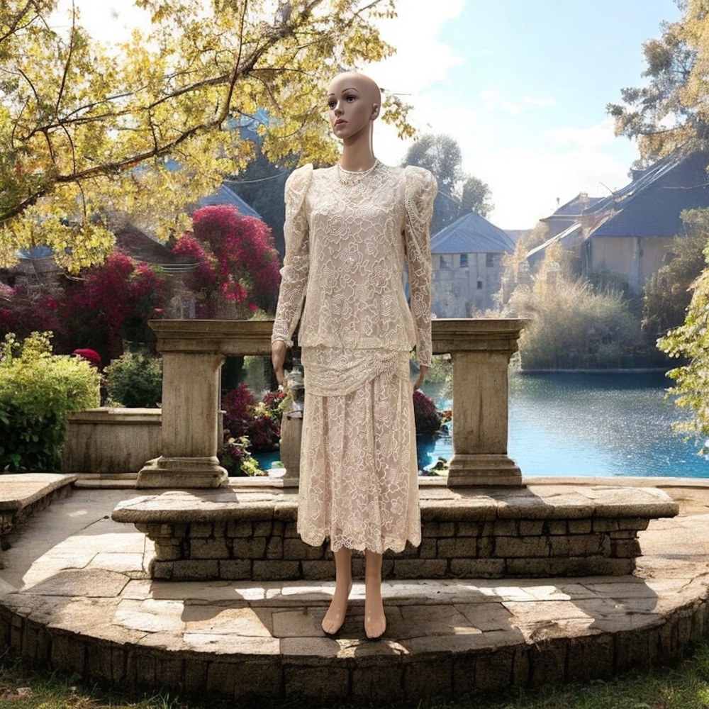 Vintage Elegant Silk Beaded Lace Cream Lace Dress